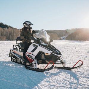 snow mobile guide